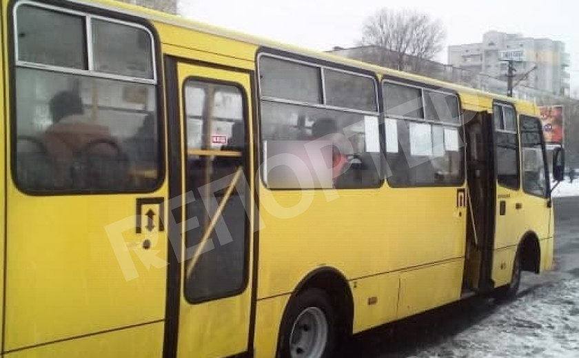 Кто свидетель? В Павлограде женщина-инвалид выпала из автобуса