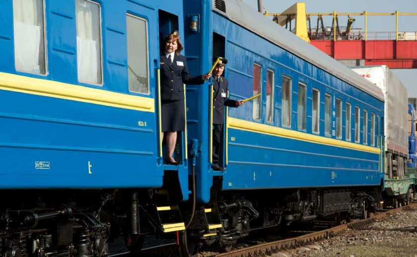 «Укрзалізниця» добавляет 3 новых поезда через Днепропетровщину в 2022 году