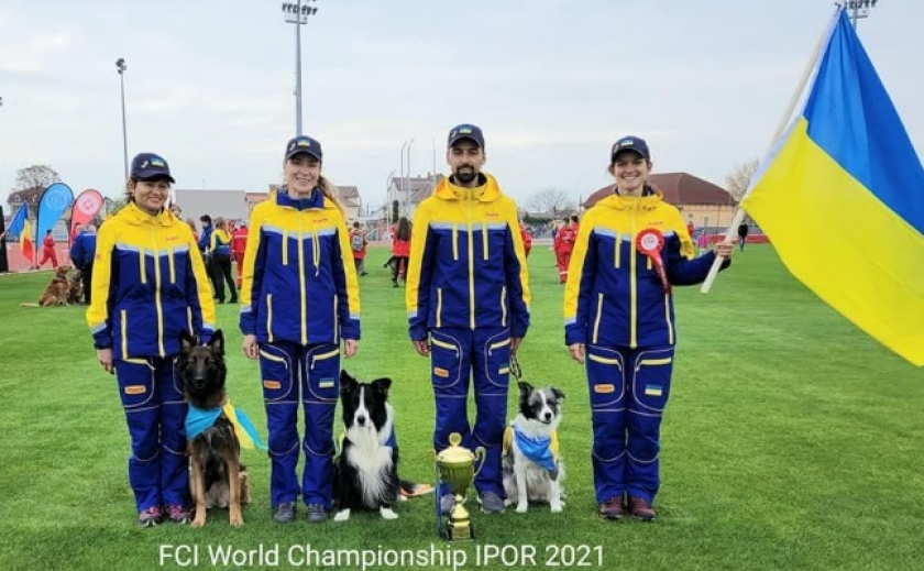 Украинская команда собак-спасателей с Ларисой Борисенко и Бешей из Павлограда стали вице-чемпионом мира в Румынии
