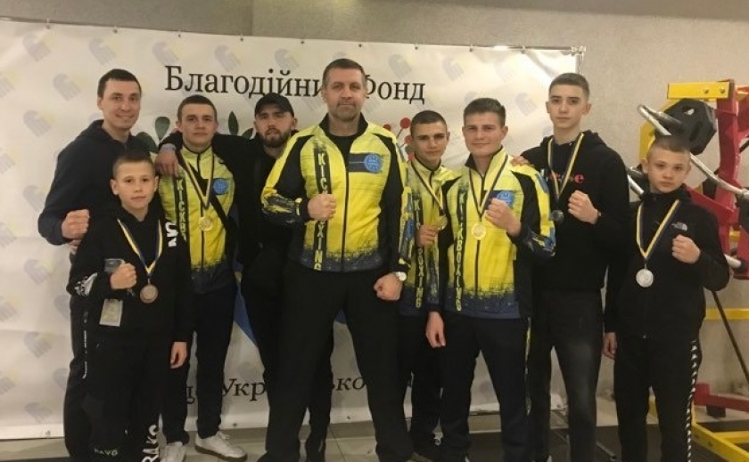 Павлоградские кикбоксеры стали чемпионами Украины