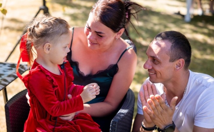 На Дніпропетровщині ще п'ятьом дітям із діагнозом глухота провели кохлеарну імплантацію