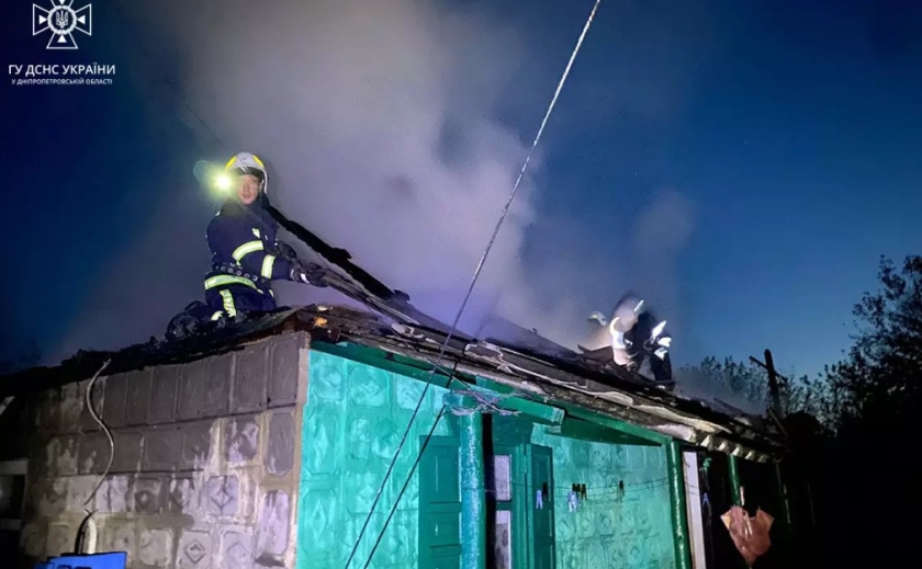 Без постраждалих: зранку у Павлоградському районі загорівся будинок