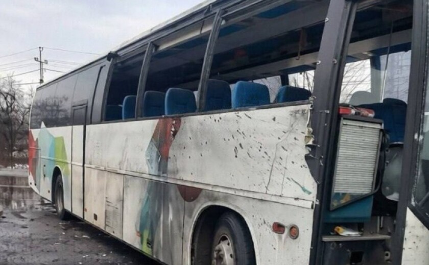 Під Павлоградом ворожий дрон влучив у пасажирський автобус