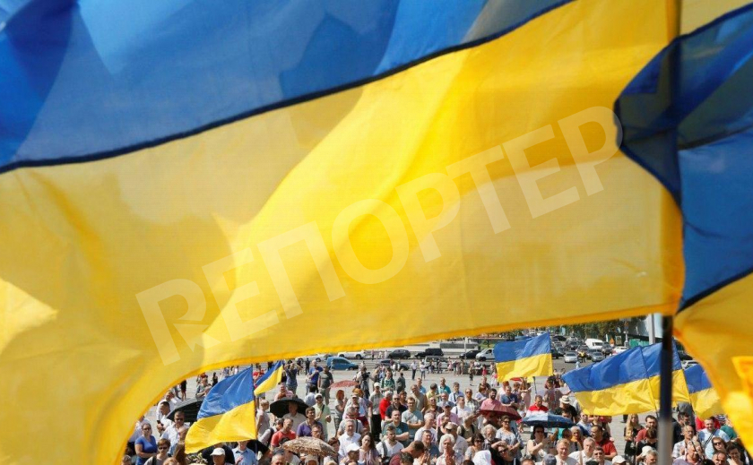 Павлоградцев в День независимости призывают вывешивать флаги
