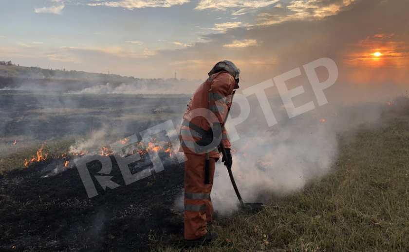 В Юрьевском районе опять горела сухая трава